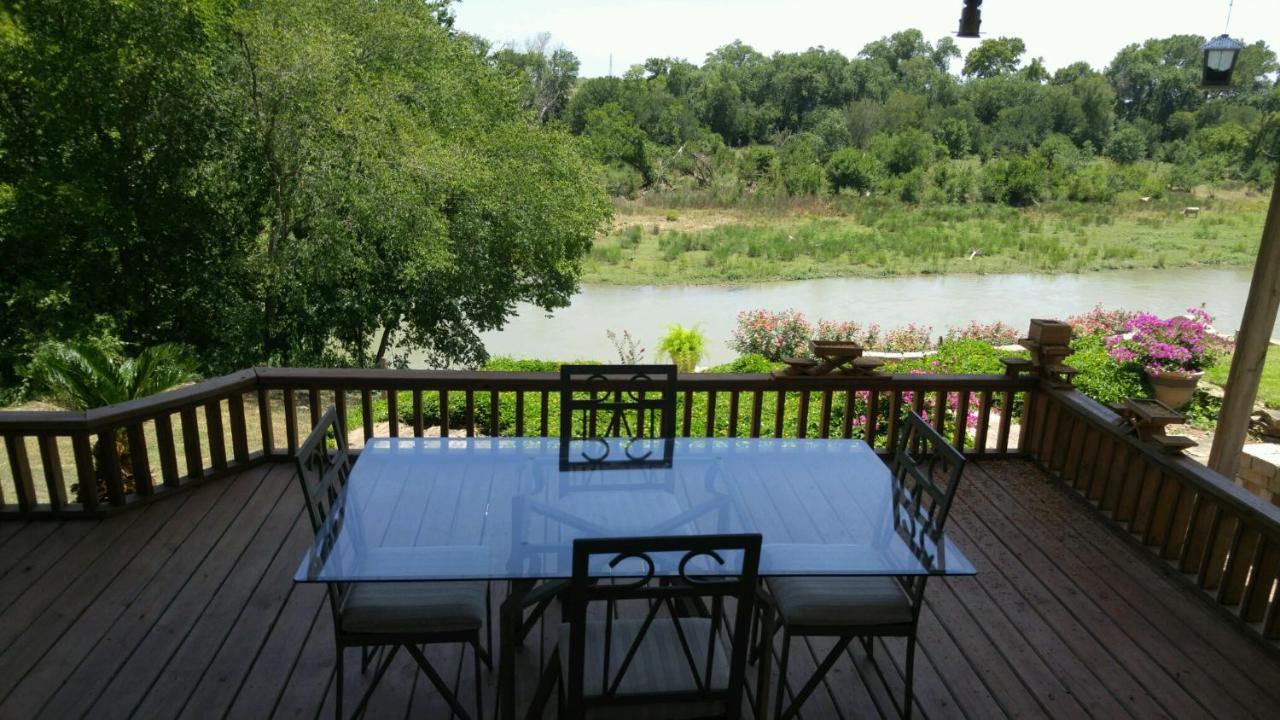 The Perry Riverhouse Bastrop Extérieur photo