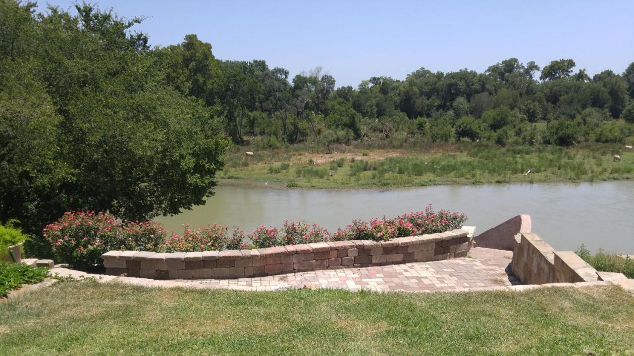 The Perry Riverhouse Bastrop Extérieur photo